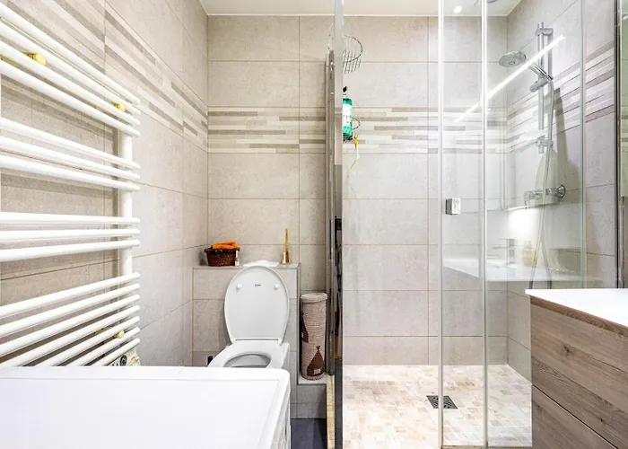 Guestready - Superbe Au Coeur Des Batignolles * Paris